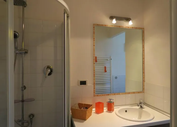 Indipendenza 30 * بولونيا